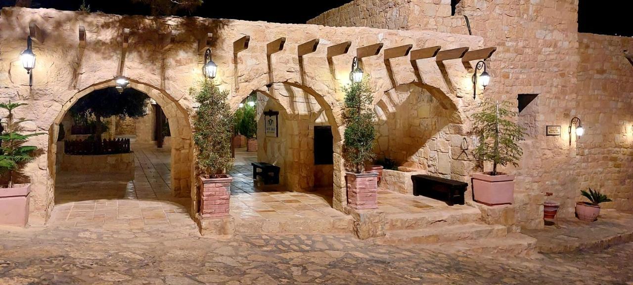Hayat Zaman Hotel And Resort Petra Вади Муса Экстерьер фото