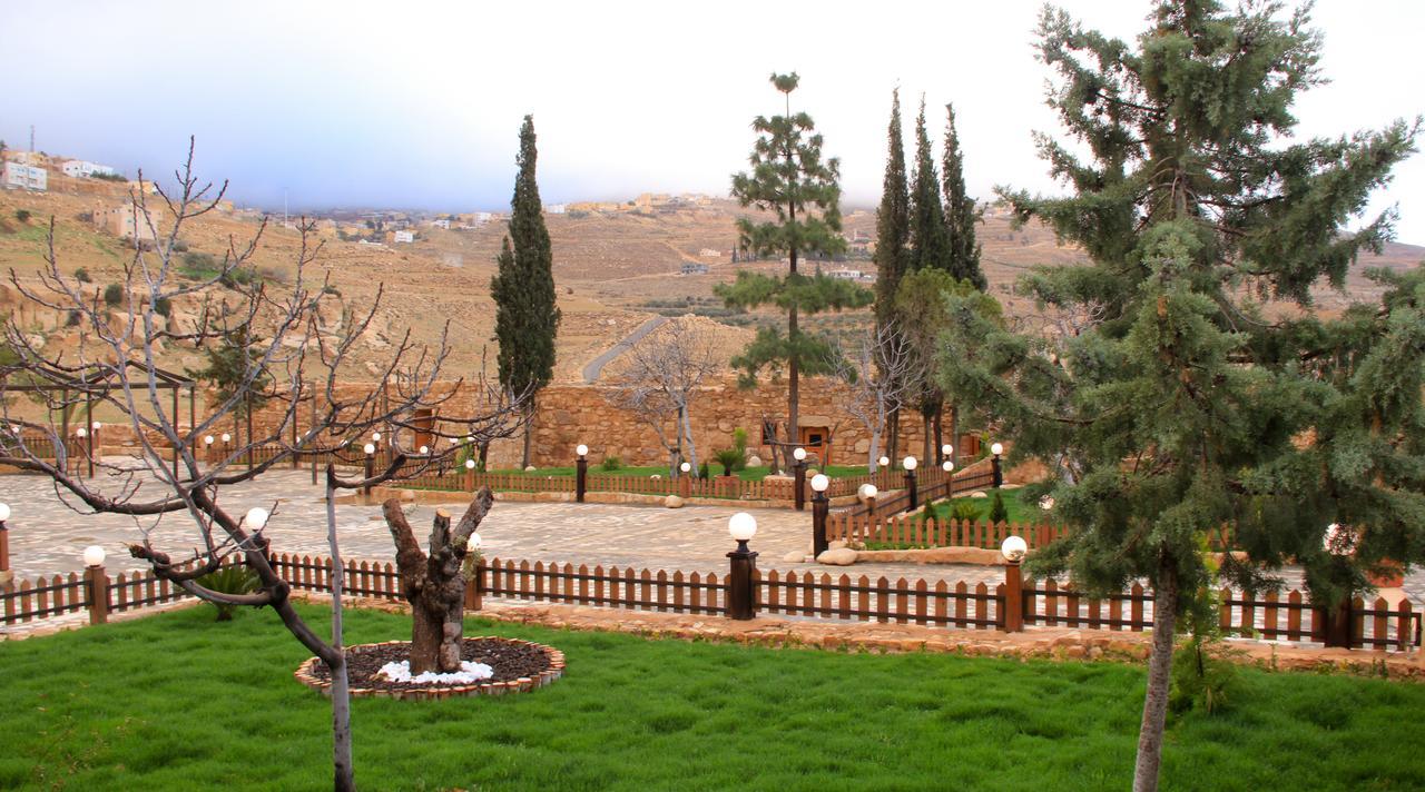 Hayat Zaman Hotel And Resort Petra Вади Муса Экстерьер фото